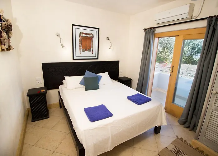 Red C Villa *