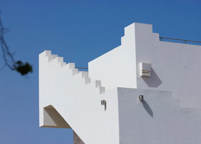 Red C Villa